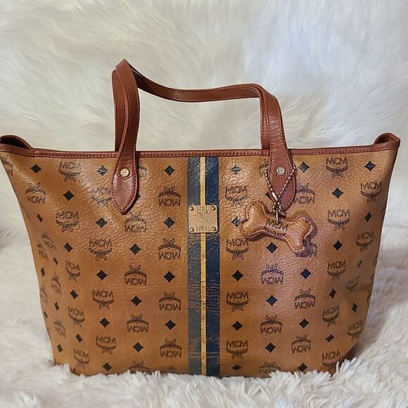💯 Authentic Cognac MCM Tote Bag 🍀 - Picture 14 of 17